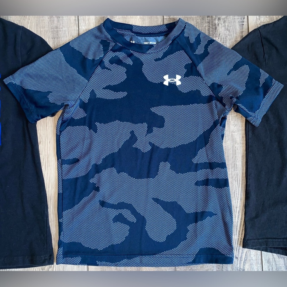 Under Armour Superman Black Basketball Navy Blue Camo Tee Bundle Lot YSM Boy’s 8 - Picture 3 of 8